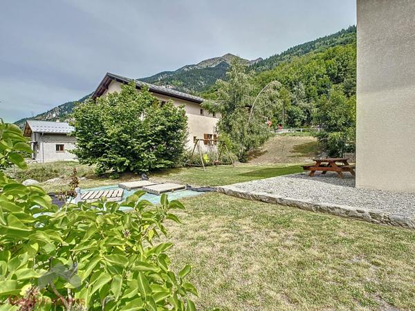 ORELLE-Maison récente 84 m², 3 chambres sur terrain plat