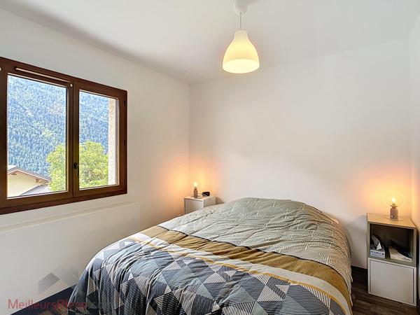 ORELLE-Maison récente 84 m², 3 chambres sur terrain plat