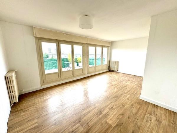 ST MICHEL - SUPERBE T3 - VUE MER - Dernier étage - Terrasse - Balcon - Garage - Cave