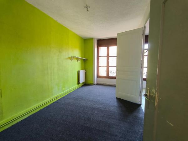 🏡 À LOUER – RIVE-DE-GIER – RUE ROQUILLE