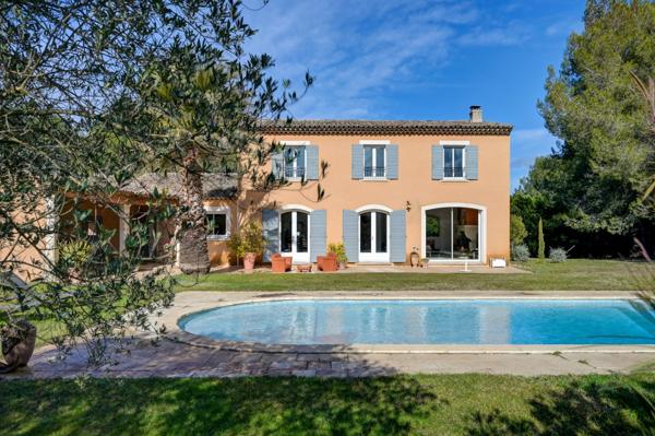 Vente Maison de luxe Meyrargues 5 Pièces 224 m²
