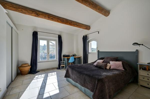 Vente Maison de luxe Meyrargues 5 Pièces 224 m²