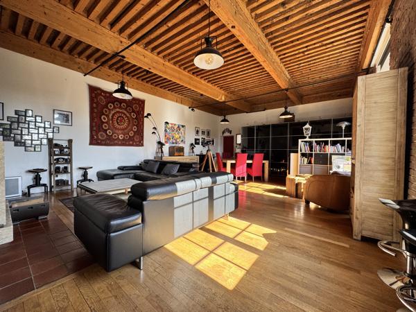 Loft de charme – 125 m² Carrez/ 175 m² au sol – Parc privé