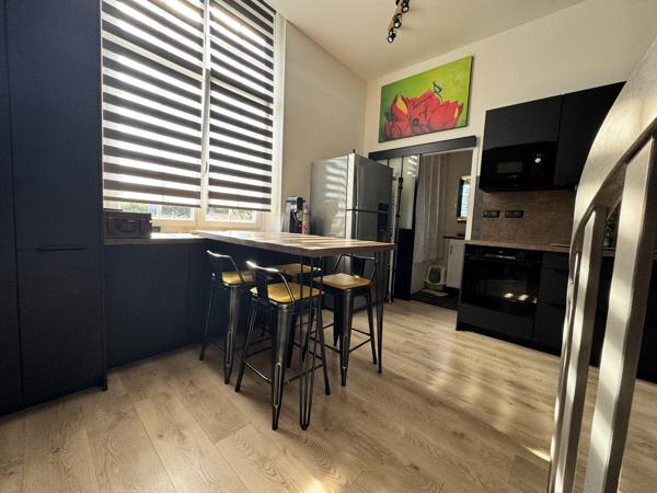 Loft de charme – 125 m² Carrez/ 175 m² au sol – Parc privé