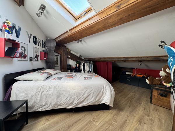 Loft de charme – 125 m² Carrez/ 175 m² au sol – Parc privé