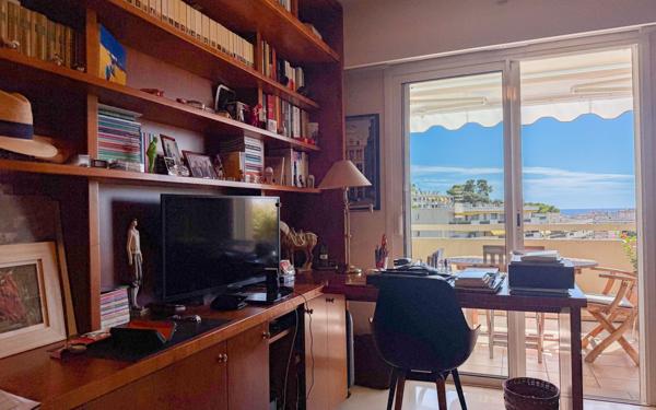 Appartement à vendre    4 pièces • 94,78 m2 Le Cannet