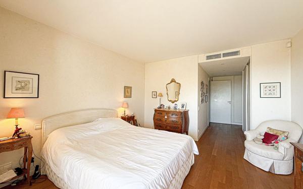 Appartement à vendre    4 pièces • 94,78 m2 Le Cannet