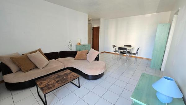 GRADIGNAN proche facultés T2 balcon, cellier, pkg