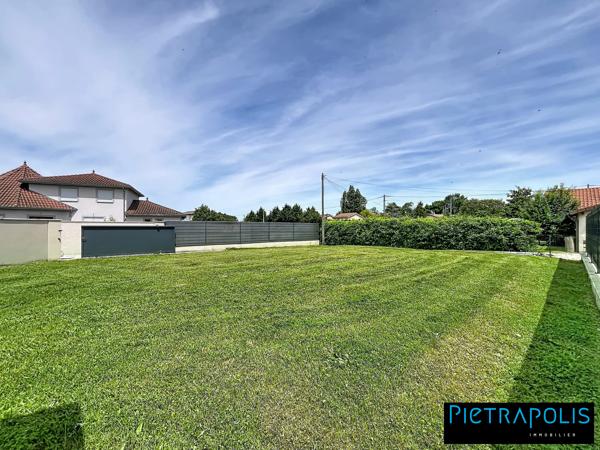 TERRAIN CONSTRUCTIBLE A VENDRE
