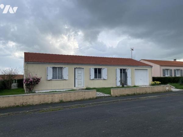 Maison d'habitation d'environ 103 m² habitables sur terrain de 697 m²