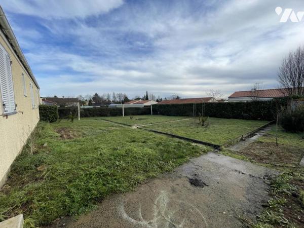 Maison d'habitation d'environ 103 m² habitables sur terrain de 697 m²