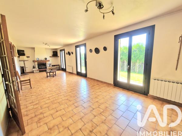 Maison à vendre 6 pièces 109 m² Forges-les-Eaux