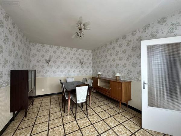 Maison à vendre à Broussy-le-Grand dans la Marne (51230), ref : 043/1755