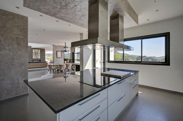 Location Maison de luxe La Cadière-d'Azur 8 Pièces 800 m²