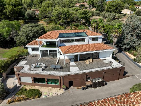 Location Maison de luxe La Cadière-d'Azur 8 Pièces 800 m²