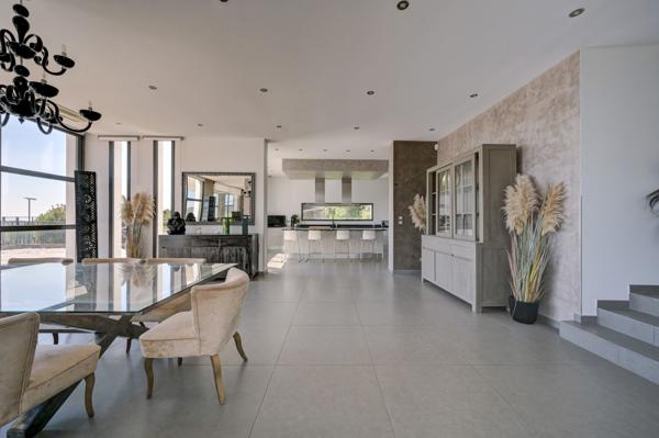 Location Maison de luxe La Cadière-d'Azur 8 Pièces 800 m²