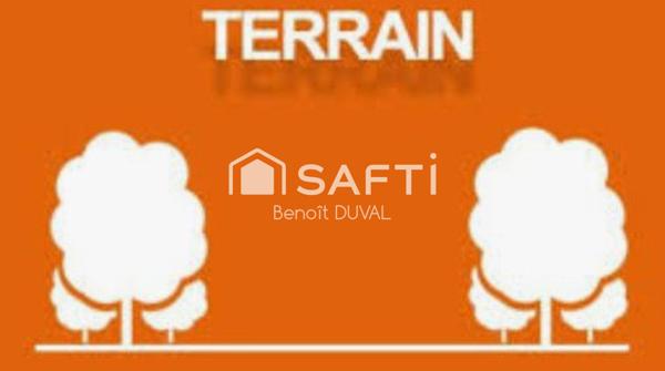 Terrain constructible de 1 370 m² à Navarrenx