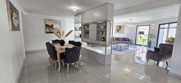 PROCHE CHARTRES Demeure prestigieuse en vallée de l'Eure