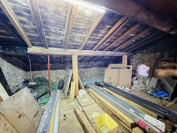 Vente / Autre à Serrières (07340)
