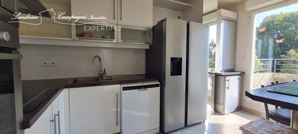 L'Isle-sur-la-Sorgue (84800) T3/4 avec grande terrasse, cave, parking et garage PROCHE CENTRE VILLE