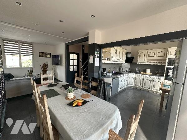 BRAY-SUR-SOMME - 4 CHAMBRES - GARAGE - JARDIN