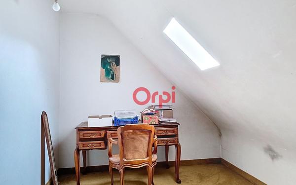 Maison à vendre    4 pièces •  Theix