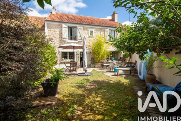 Maison à vendre 7 pièces 175 m² Neauphle-le-Château