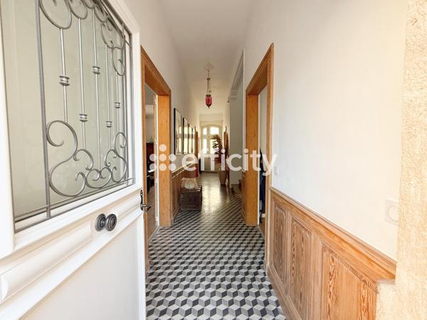 Maison 8 pièces - 335 m² Bien prestige