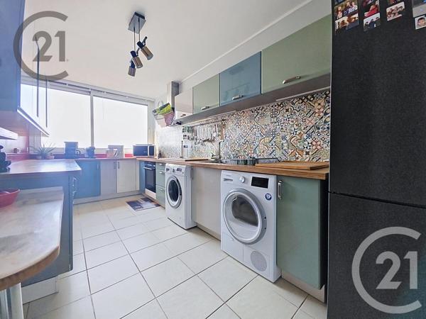 Appartement F6 à vendre  6 pièces - 122,10 m 2   TINQUEUX  - 51