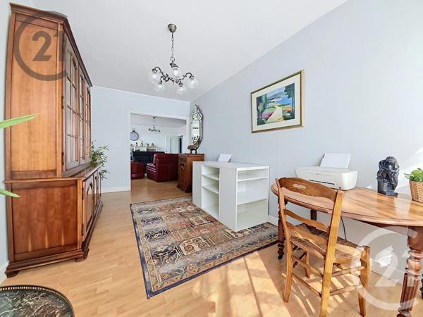 Appartement F6 à vendre  6 pièces - 122,10 m 2   TINQUEUX  - 51