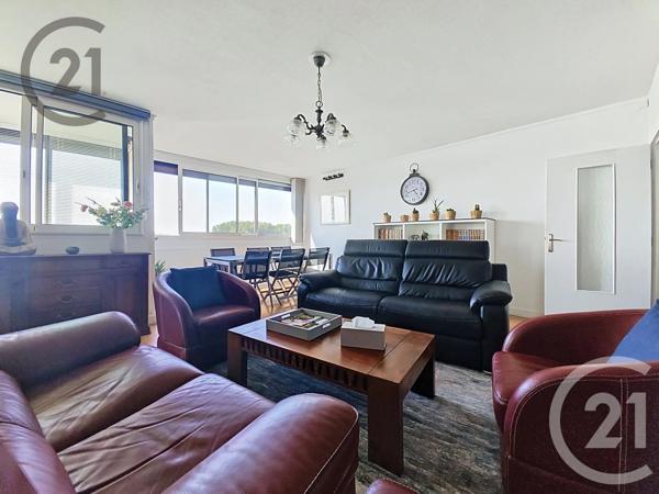 Appartement F6 à vendre  6 pièces - 122,10 m 2   TINQUEUX  - 51