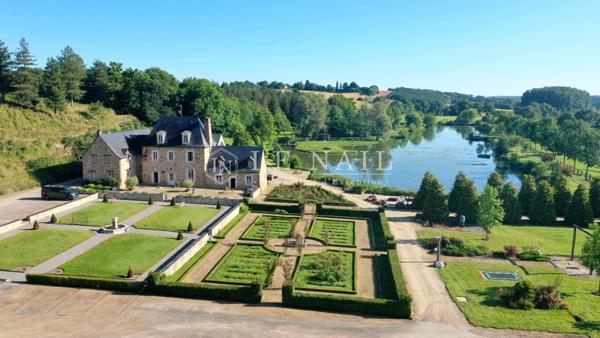 Magnifique manoir et son domaine de 25 hectares en Mayenne