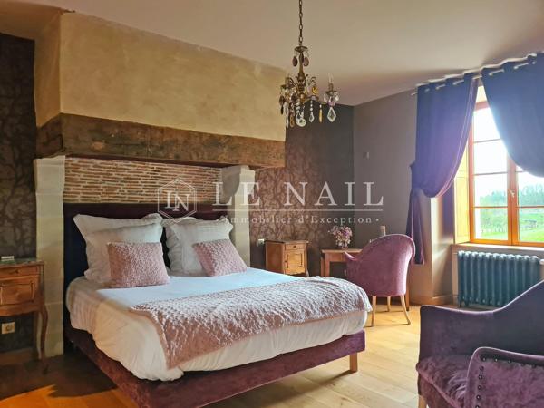 Magnifique manoir et son domaine de 25 hectares en Mayenne