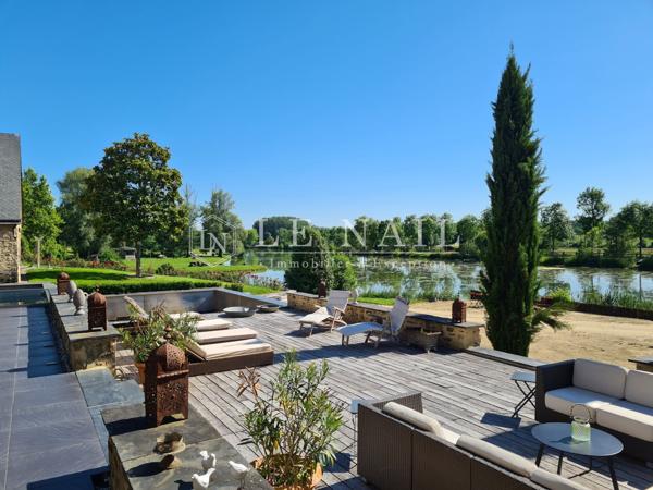 Magnifique manoir et son domaine de 25 hectares en Mayenne