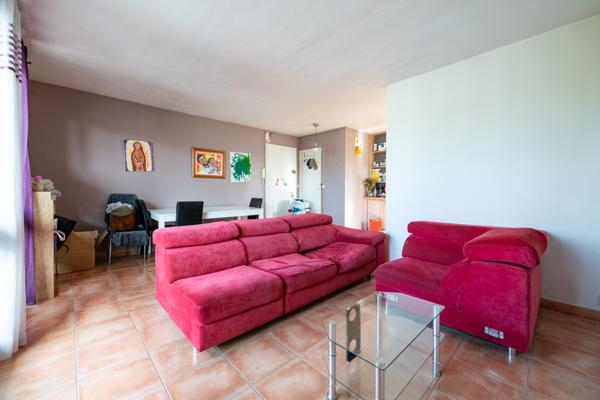 Chilly-Mazarin (91380) Appartement F3 lumineux au dernier étage avec balcon et parking