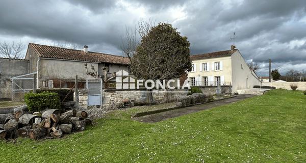 À vendre Maison 6 pièces 175 m² - Segonzac 16130
