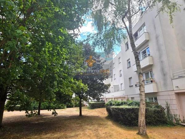 Vente                                                      Appartement
                        
                     3 pièces                      73 m2                     à Sarcelles