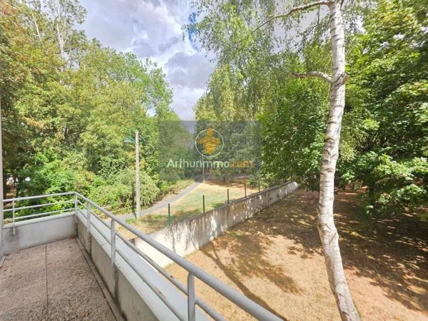 Vente                                                      Appartement
                        
                     3 pièces                      73 m2                     à Sarcelles