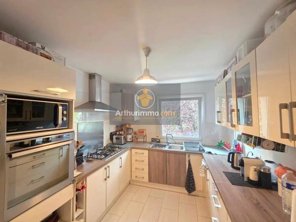 Vente                                                      Appartement
                        
                     3 pièces                      73 m2                     à Sarcelles