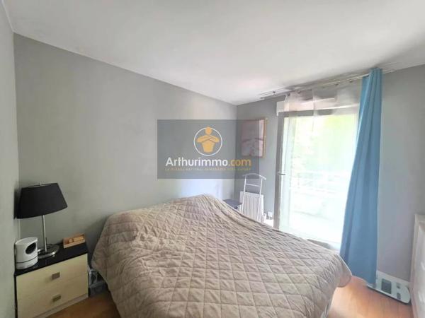 Vente                                                      Appartement
                        
                     3 pièces                      73 m2                     à Sarcelles