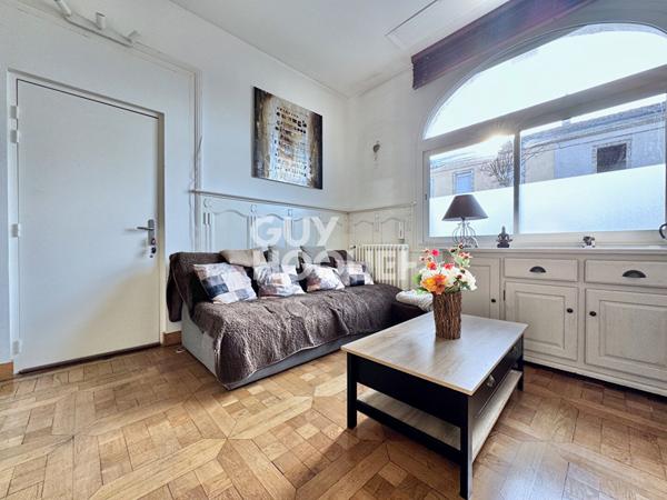 À 100 m du port - T2 avec extérieur 35 m² - Rare