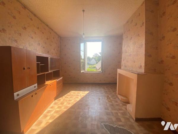 Vente A NEUILLY SAINT FRONT - MAISON EN PIERRE A RENOVER