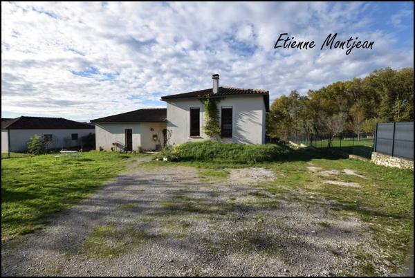 Maison 153 m² 5 chambres, jardin, garage et piscine.