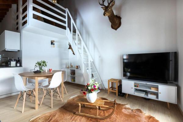 Magnifique 3 pièces en duplex rénové par architecte, avec garage et vue panoramique