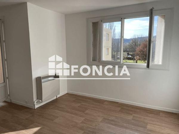 Location Appartement 4 pièces 66.22 m² - RESIDENCE ST LAZARE - 540 AVENUE DES MARTYRS DE LA RESISTANCE Brignoles 83170