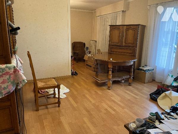 SOISSONS - Quartier de la Gare - Situé au 2ème étage - Appartement  d'environ 67 m² habitable