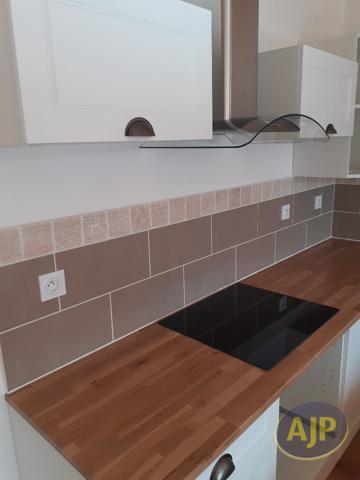 Location maison Saint Hilaire De Villefranche : 695 € - AJP Immobilier Saintes