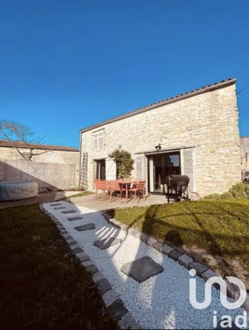 Maison traditionnelle 3 pièces de 65 m² à Andilly (17230)