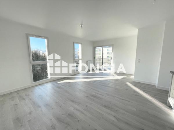 Location Appartement 3 pièces 68.5 m² - AVENUE DE LA LIBERATION A302 Lormont 33310