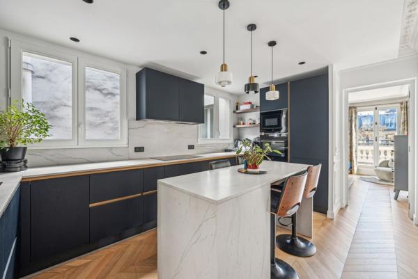 Vente Appartement de luxe Paris 10 5 Pièces 154 m²